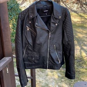 Express leather jacket 🌟